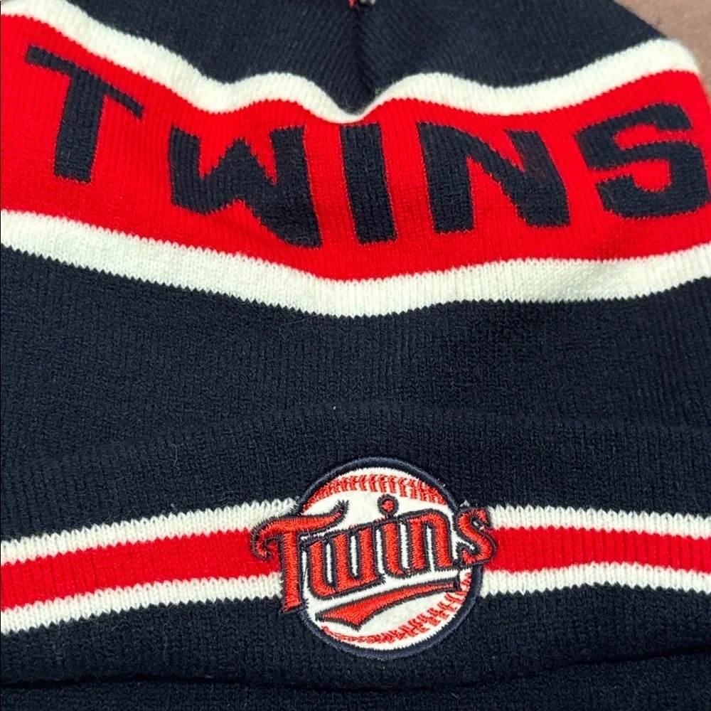 Melonwear Minnesota Twins Knit Red & Blue Beanie hat with Pom